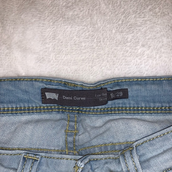 Levi’s ladies Jeans - Picture 3 of 3